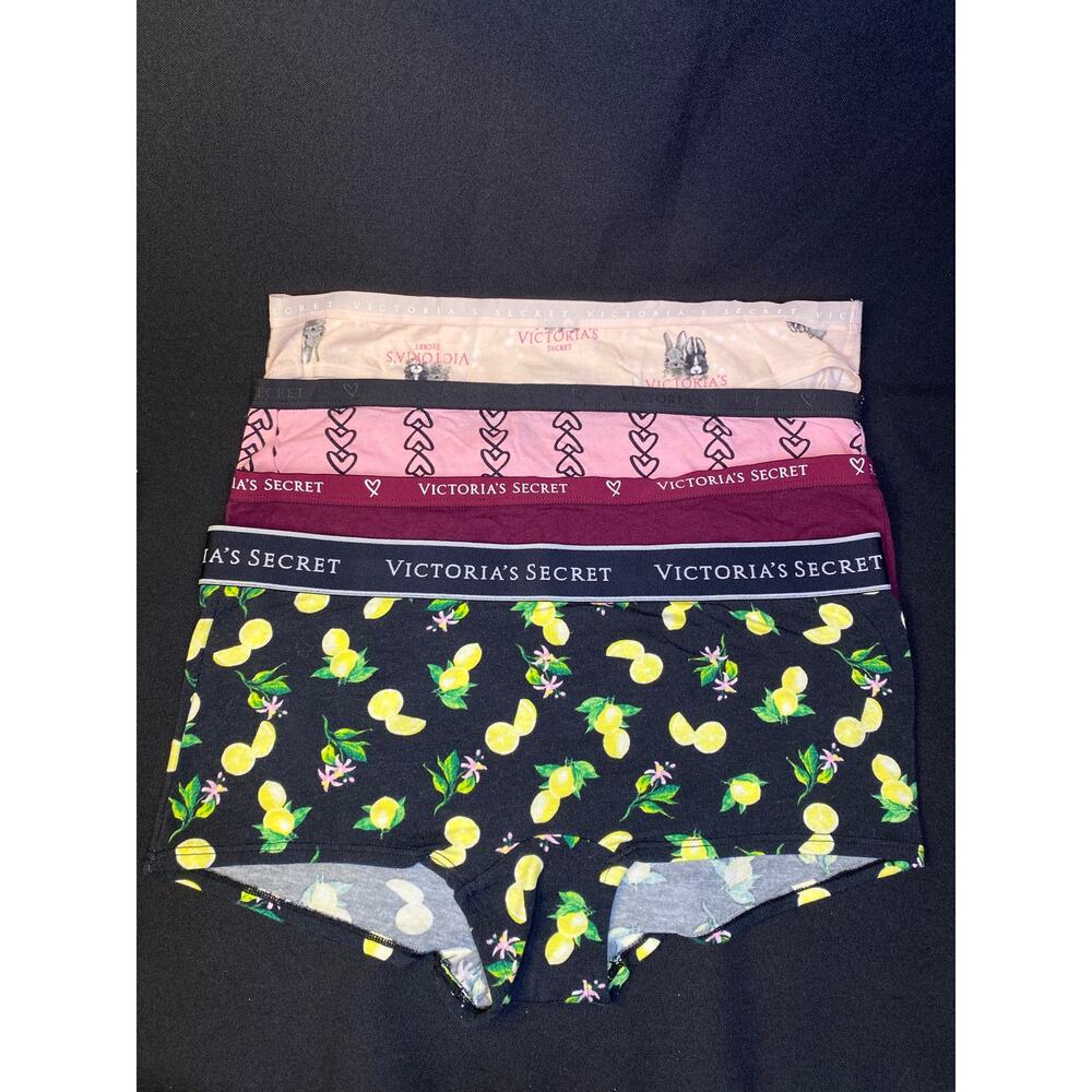 VICTORIAS SECRET PANTIES 4 Pair Lot Medium Multicolor NWOT Underwear